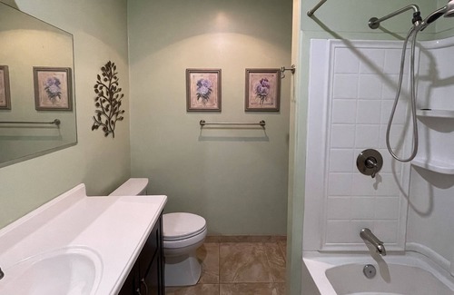 Norwalk House | Cozy Home 20min to Disney, LA, Beaches