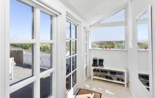 Grena Strand House | Cozy Home In Grenaa With House Sea View
