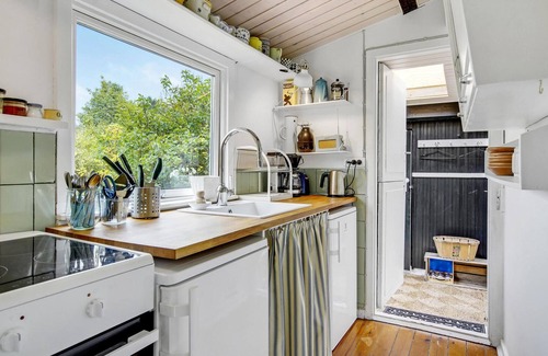 Kulhuse House | Cozy home in Jægerspris with kitchen