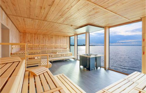 Lembruch House | Cozy Home In Lembruchdümmer See