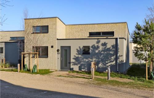 Lembruch House | Cozy Home In Lembruchdümmer See