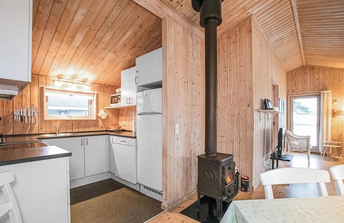 Bedegaard House | Cozy home in Nexø with sauna