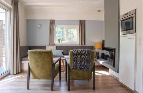 Ommen House | Cozy home in Ommen with sauna