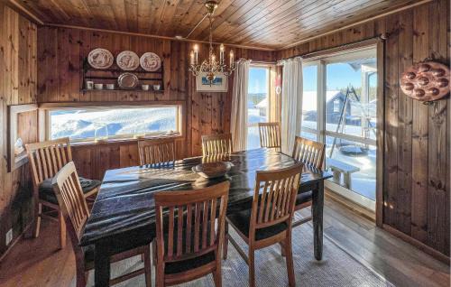Sjusjoen House | Cozy Home In Sjusjøen With Sauna