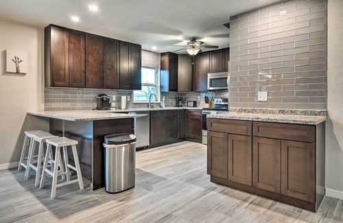 Kingswood House | Cozy Home Near Ocean + Daytona Int'l Speedway