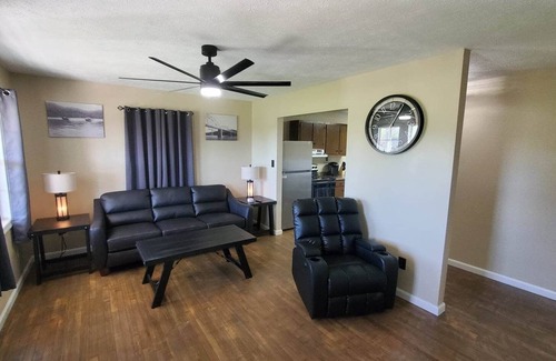 Byrdstown House | Cozy home - Newly Remodeled