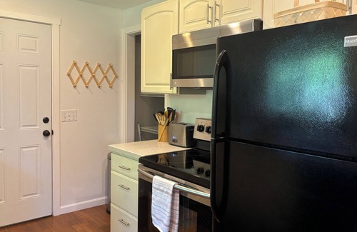 Aloha House | Cozy home with large yard oasis!