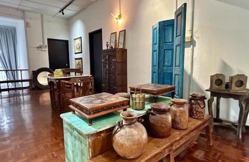 SS 2 Apartment | Cozy Homestay Super King Bed & Balcony SS2 PJ