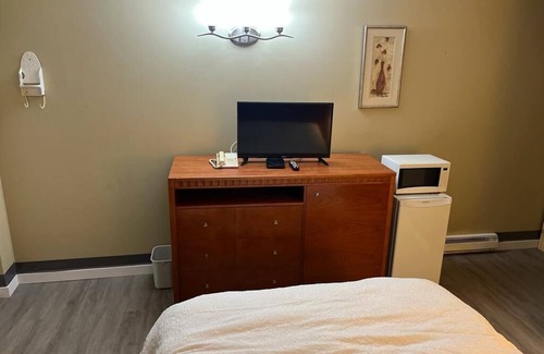 Vernon Hotel | Cozy hotel in lovely Vernon with AC, WiFi