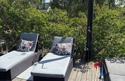 Kummelnas House | Cozy house from 1920, sea view and swimspa pool, pets allowed