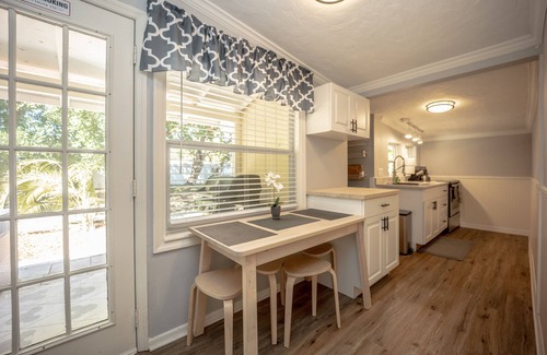 South Sarasota House | Cozy house near Siesta Key Beach