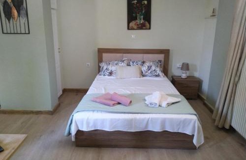Spata-Artemida Apartment | cozy house near the beach