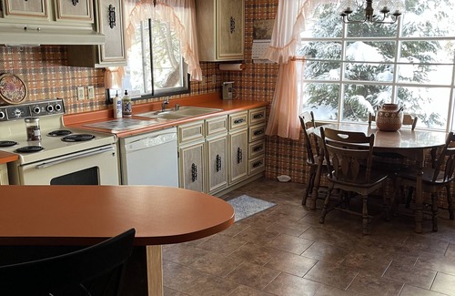 Island Park Cabin | Cozy Island Park retreat close to Yellowstone