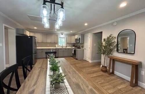 Thomson House | Cozy Lake Home at Raysville