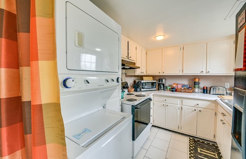Gainesway House | Cozy Lexington Townhome ~ 3 Mi to UK Campus!