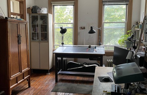 Greenpoint House | Cozy, light filled duplex townhome in vibrant Greenpoint, Brooklyn, with garden!