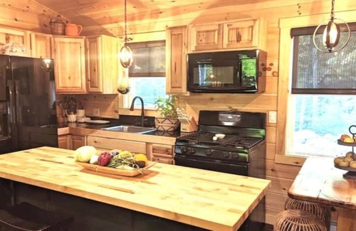 North Creek House | Cozy lil' Cabin in the Adirondacks with fireplace.