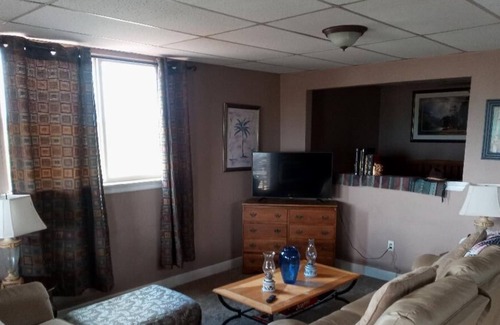Colorado Springs Apartment | Cozy loft apartment above the barn with great views