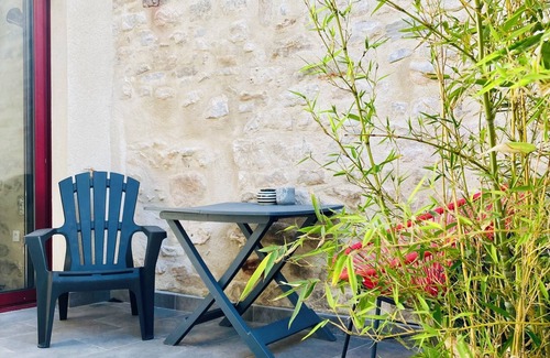 Villespassans House | Cozy loft nestled in the heart of the village