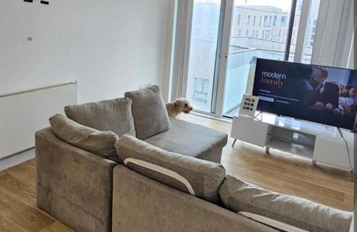 Peninsula Apartment | Cozy London Apartment Retreat next to the 02