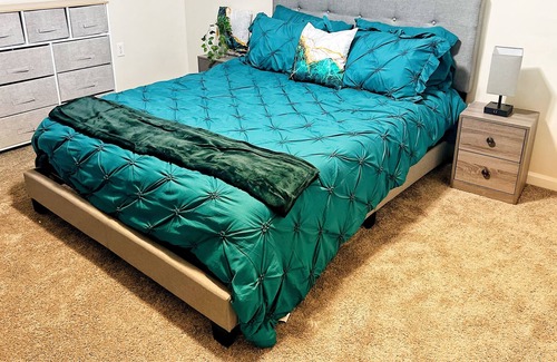 West Columbus Apartment | Cozy lower level apartment 10min from Columbus OH