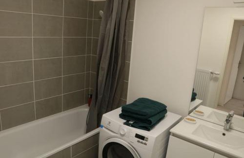 Villiers-sur-Marne Apartment | Cozy Luxe Villiers 10 minutes de paris - Proche Disneyland