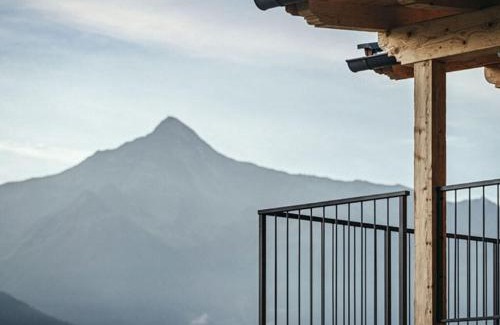 Hippach Ski Chalet | Cozy Luxury Chalet Comfortable Vacation Home