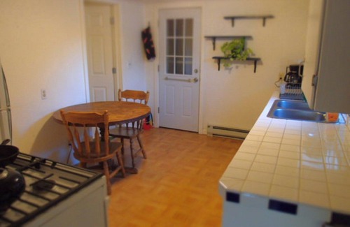 Fairhaven House | Cozy Micro-Brewery Home