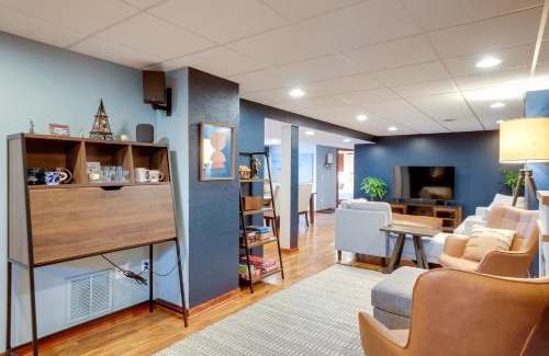 Milwaukee Apartment | Cozy Milwaukee Apartment with Deck, 2 Mi to Airport!