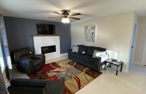 Hatfield Cottage | Cozy, Modern Cabin with Private Hot Tub, Sleeps 6, Direct ATV Trail Access!