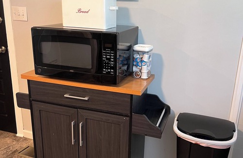 Sloans Valley House | Cozy modern farmhouse w/garage- Only 5 miles to Lake Cumberland!