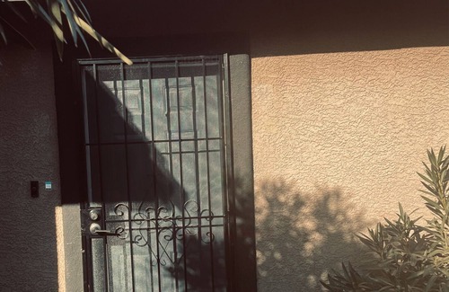 Canyon Gate House | Cozy & Modern Las Vegas Getaway