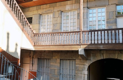 Besancon Apartment | Cozy N'est house on historic courtyard-garden, close to station and city center