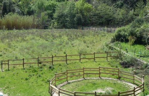 Berlou House | Cozy nest on property crossed by a beautiful stream, beautiful view, facing south
