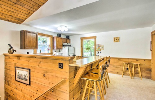Cranmore Birches House | Cozy North Conway Home: Walk to Slopes & Dtwn