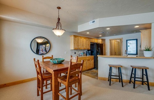 Kimball Junction House | Cozy Park City Townhome By Dining, Shops and More!