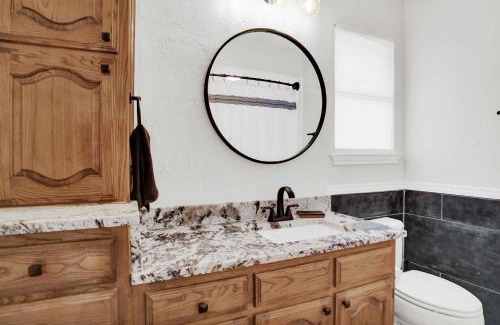 Frisco Villa | Cozy Parkside Home