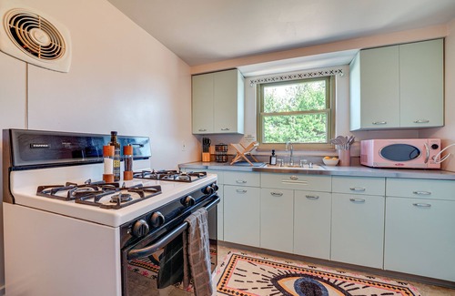 Mount Washington Apartment | Cozy Pittsburgh Vacation Rental ~ 2 Mi to Downtown