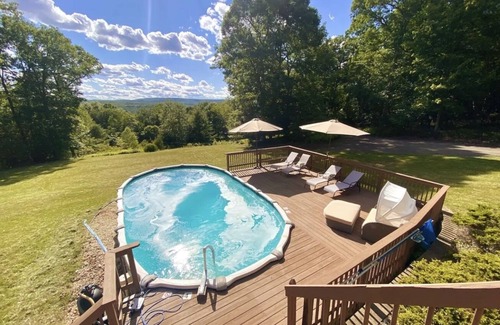 Cresco House | Cozy Pocono Home on Top of Mountain w/Pool, Hot-tub, Fireplace and Views