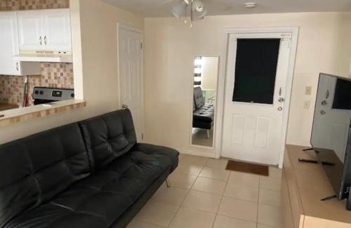 West Little Havana House | Cozy Private House near Miami Airport - Free parking - 02