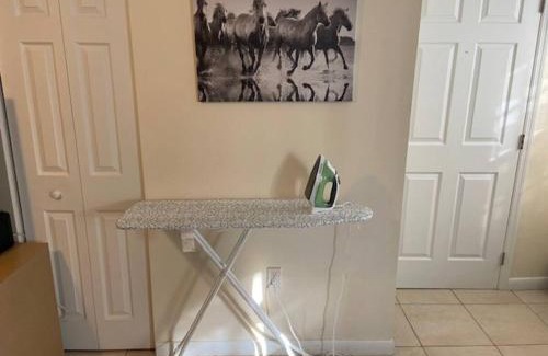 West Little Havana House | Cozy Private House near Miami Airport - Free parking - 02