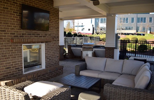 Mountain Island Apartment | Cozy Quaint Apartment Home near Uptown Charlotte