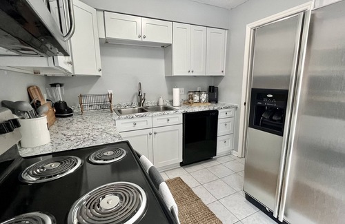 Sheffield Park House | Cozy & Quiet home- 10 minutes from downtown Charlotte