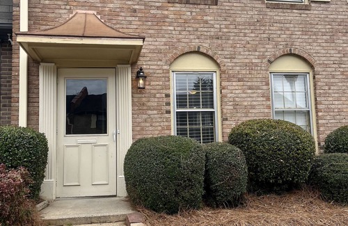 Sheffield Park House | Cozy & Quiet home- 10 minutes from downtown Charlotte