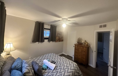 Dearborn Heights House | Cozy Ranch in Metro Detroit