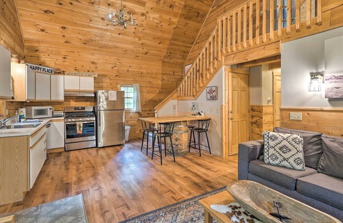 Oceana County Cabin | Cozy Retreat w/Porch & Double JJ Resort Access!
