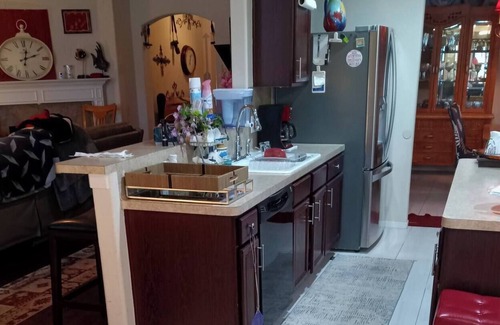 Rosenberg House | Cozy retreat with lakeside and walking trail