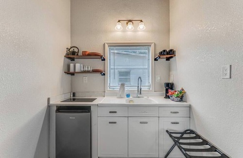 Chassahowitzka Cabin | Cozy River Cabin 4 Su