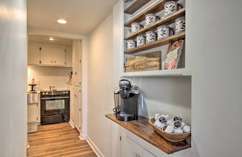 Rochester Apartment | Cozy Rochester Retreat ~ 3 Mi to Mayo Clinic!