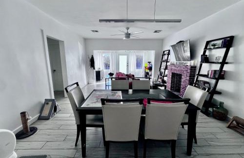 Buena Vista House | Cozy room in a quiet home